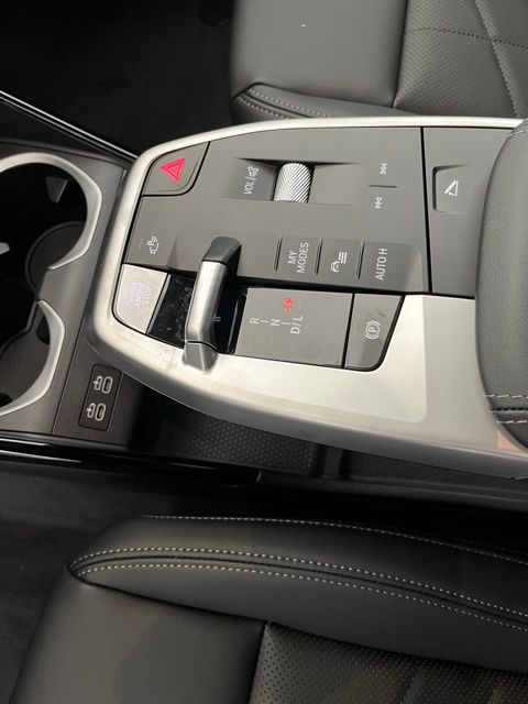 Used 2026 Silver BMW xDrive28i image 19