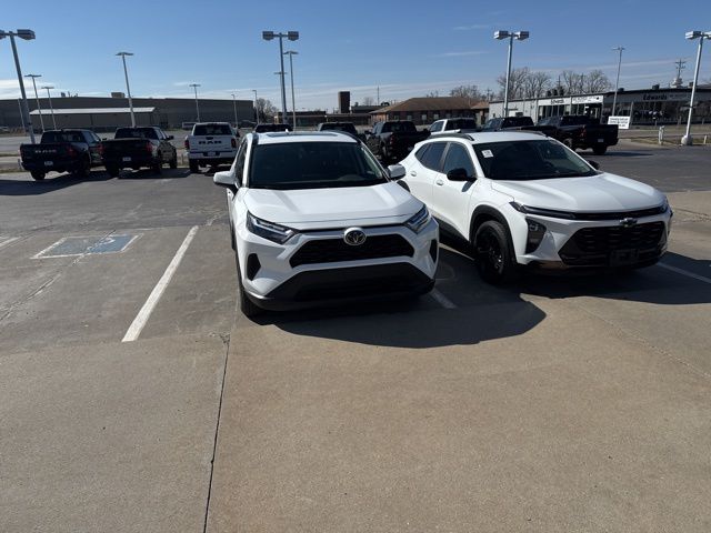 2024 Toyota RAV4 XLE FWD