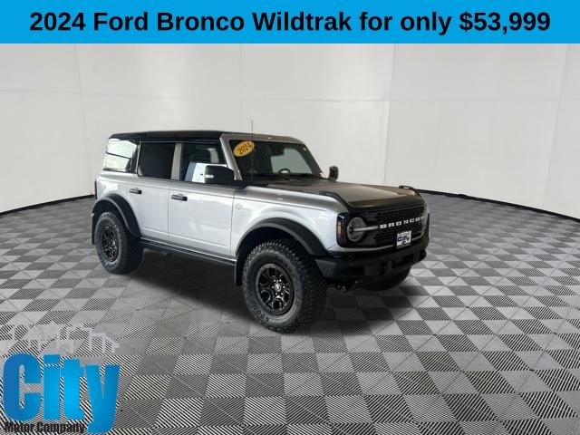 Silver Metallic 2024 Ford Bronco SUV / Crossover Four-Wheel Drive Automatic
