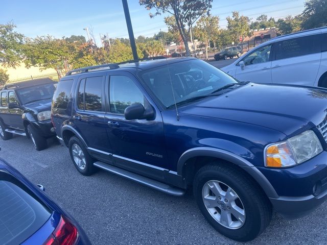 2004 Ford Explorer XLT 8