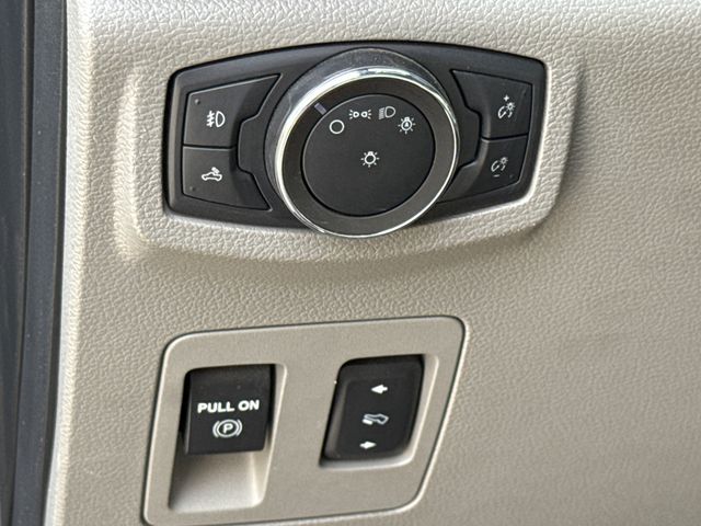 Used 2020 Blue Ford XLT image 20