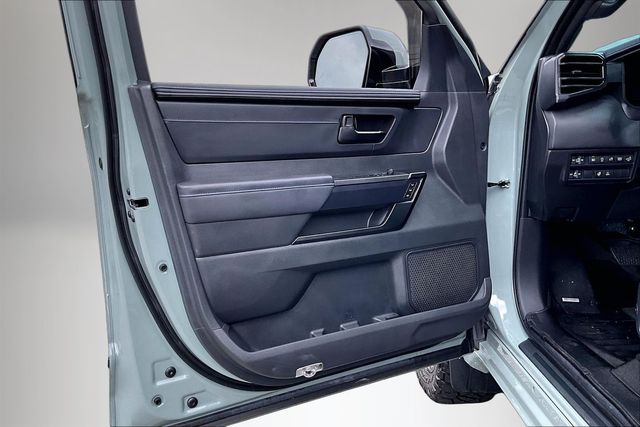 2025 Toyota Tundra Platinum - Photo 16
