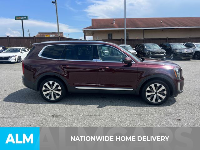 Used 2022 Purple Kia EX image 4