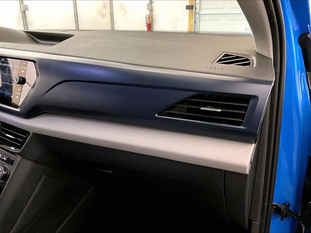 2022 Volkswagen Taos 1.5T SE  at Subaru and VW of Moon Township