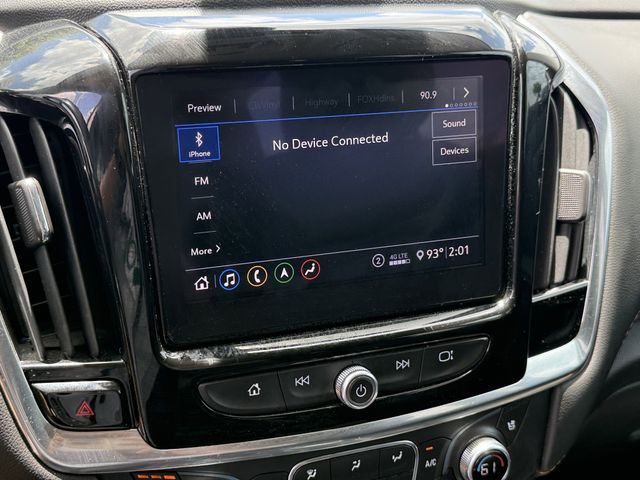 2021 Chevrolet Traverse Premier Silver at Community Honda