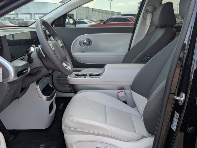 New 2026 Black Hyundai SEL image 12