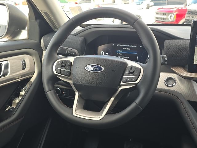 2025 Ford Explorer Active:B02488