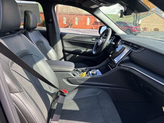 New 2025 Black Jeep Altitude X image 10