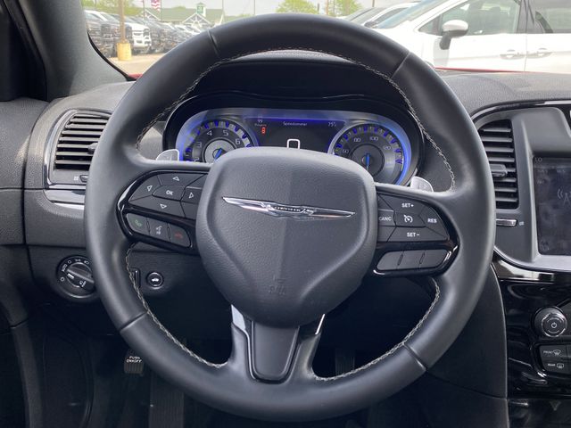 2017 Chrysler 300 S photo