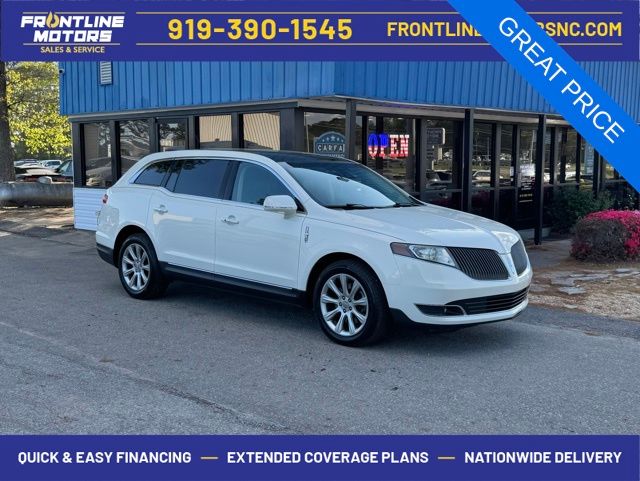 White Platinum Metallic Tri-Coat 2013 Lincoln MKT FWD SUV / Crossover Front-Wheel Drive 6-Speed Automatic