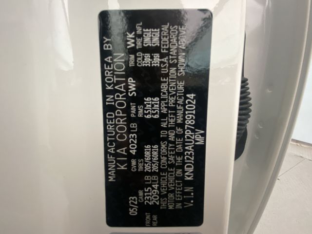 Used 2023 White Kia LX image 26