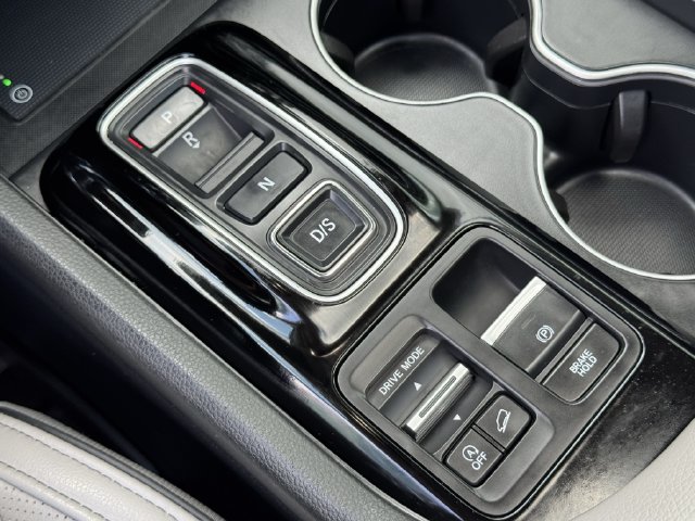 2025 Honda Pilot Elite White at Community Honda