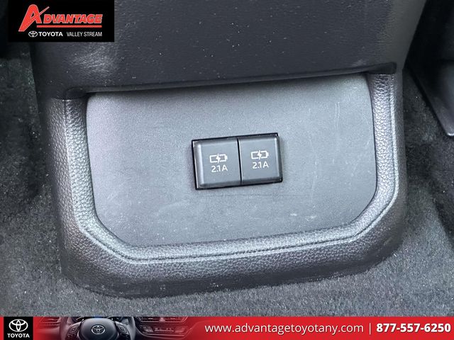 Used 2021 Toyota Highlander SUV
