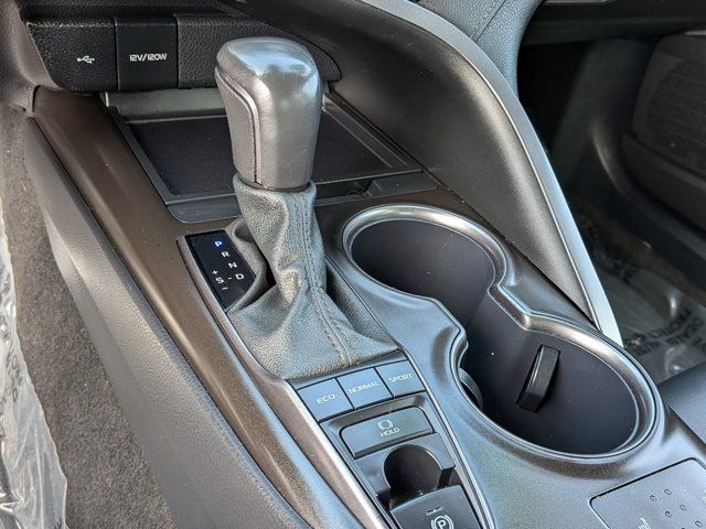 2024 Toyota Camry SE - Photo 20