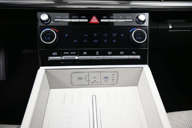 Used 2025 Hyundai Santa Fe SUV