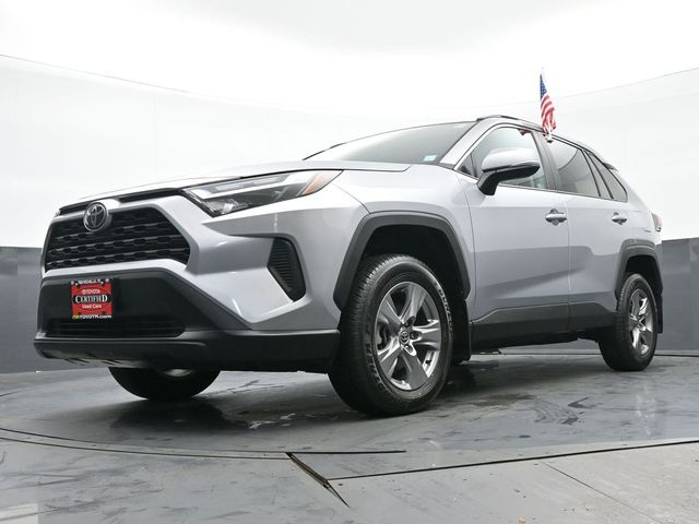 2024 Toyota RAV4 XLE 36