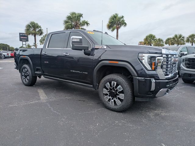 2024 GMC Sierra 4WD Crew Cab Standard Box Denali's photo