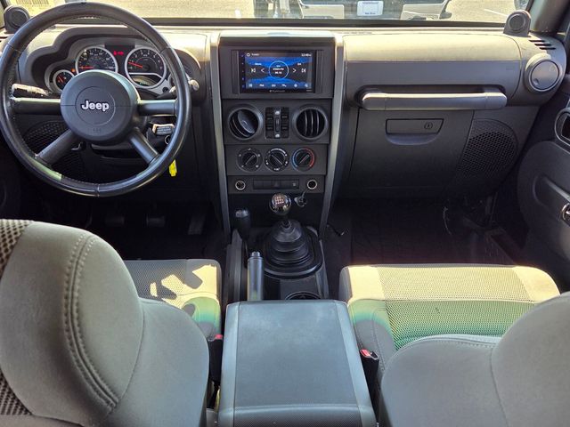 Used 2007 Blue Jeep Unlimited Sahara image 16