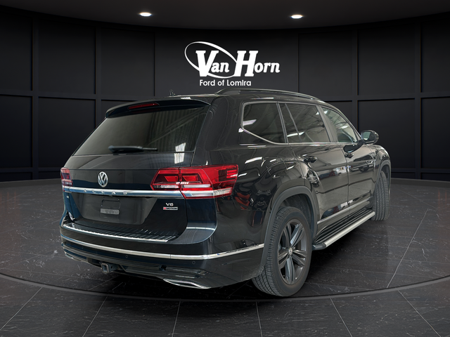 Used 2020 Deep Black Volkswagen 3.6L V6 SE image 7