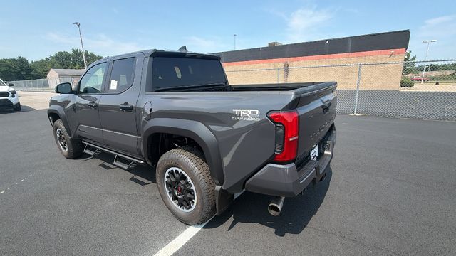 2026 Toyota Tacoma TRD Off-Road - Image 3