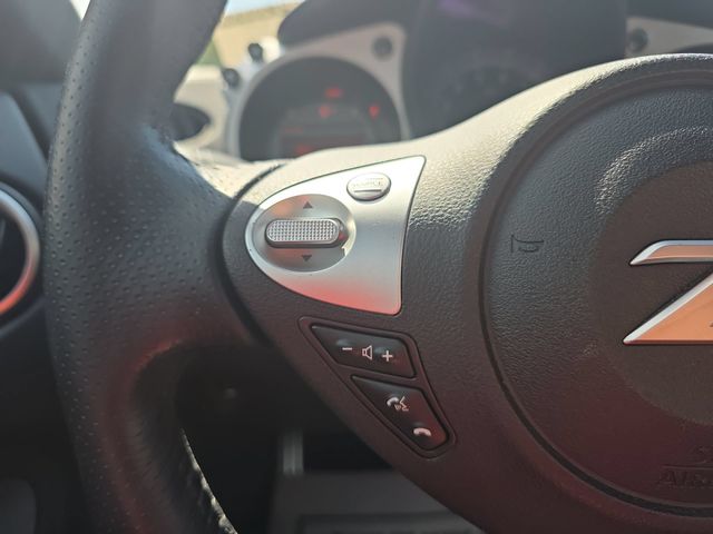 Used 2020 White Nissan Base image 16