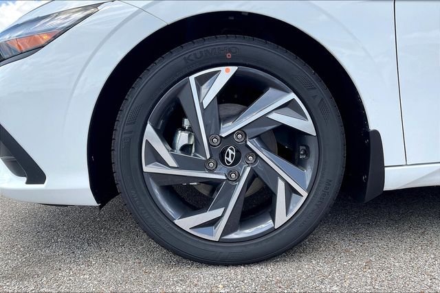 Used 2025 Hyundai Elantra For Sale in OLIVE BRANCH, MS