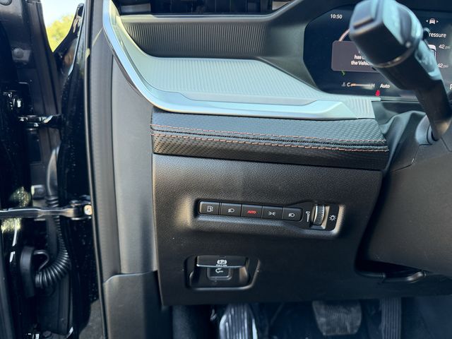 new 2026 Jeep Cherokee car, priced at $38,580