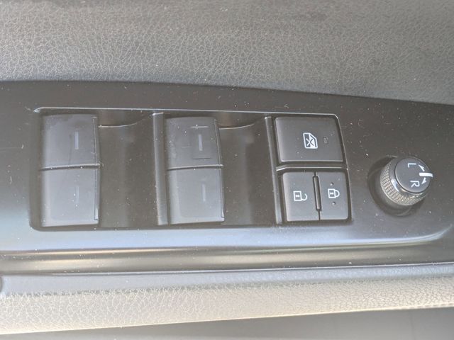 2025 Toyota Camry LE - 11
