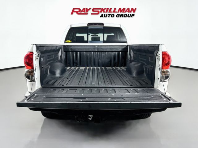 Used 2007 White Toyota SR5 image 21