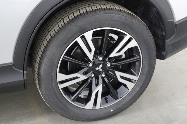 MitsubishiEclipse Cross38