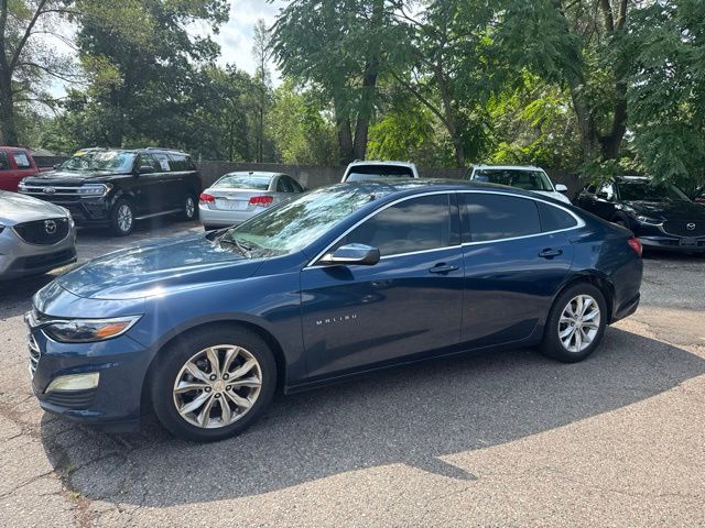 Used 2021 Chevrolet Malibu 1LT with VIN 1G1ZD5ST5MF011572 for sale in Livonia, MI