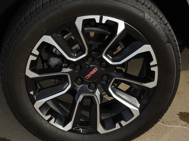 Used 2025 GMC Yukon SUV