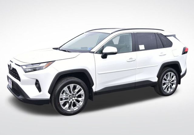 2025 Toyota RAV4 XLE Premium's photo