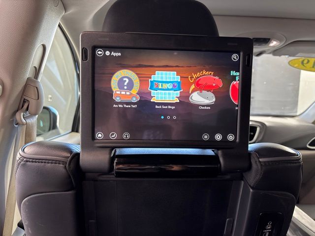 Used 2019 Chrysler Pacifica Van