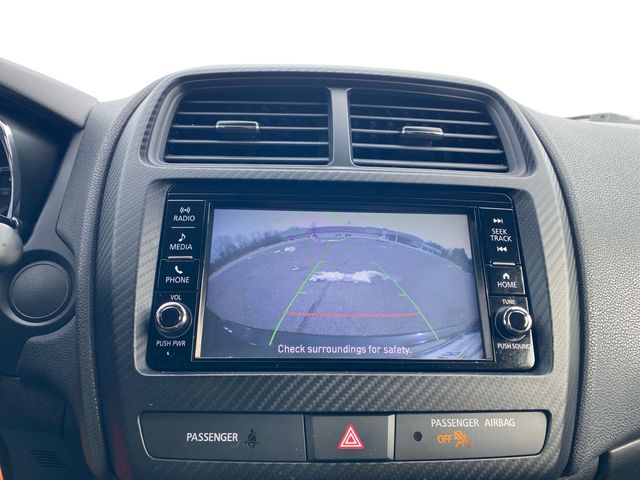 MitsubishiOutlander Sport25