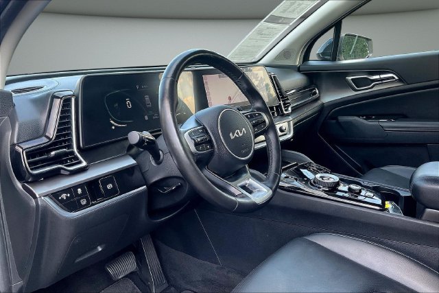 Used 2023 Kia Sportage Hybrid SUV