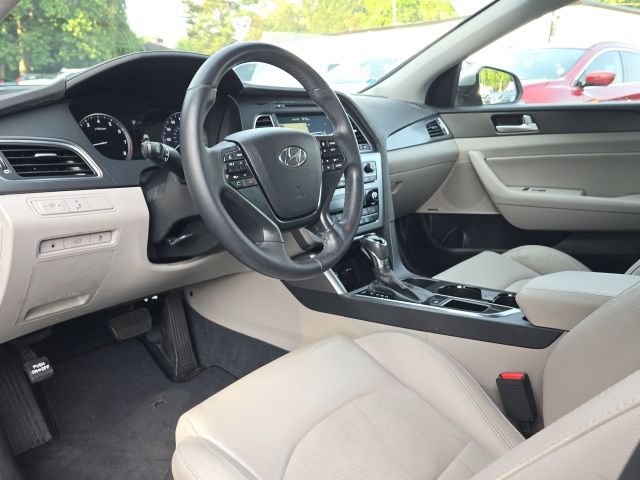2015 Hyundai Sonata Sport:C02707