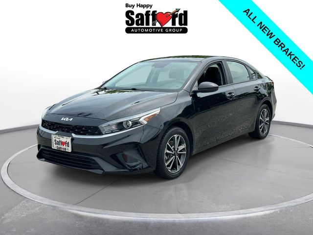 Aurora Black 2023 Kia Forte Sedan Front-Wheel Drive Continuously Variable Transmission