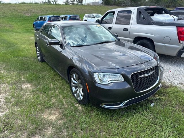2017 Chrysler 300 Limited RWD
