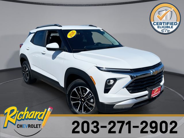 Summit White 2026 Chevrolet Trailblazer SUV / Crossover Four-Wheel Drive 9-Speed Automatic