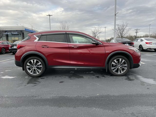 2019 INFINITI QX30 LUXE 11