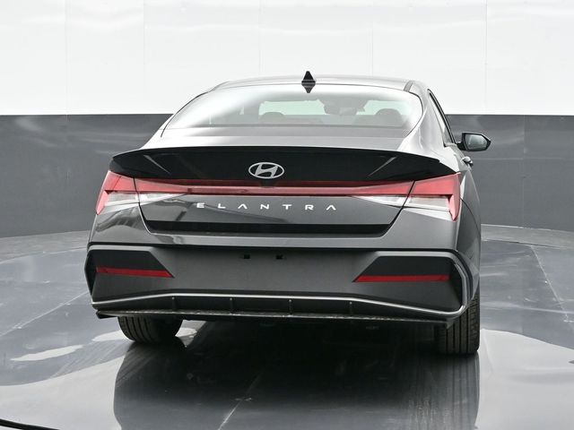 2025 Hyundai Elantra SEL 6