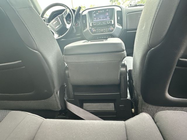 Used 2014 White GMC SLE image 22