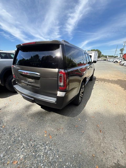 Used 2019 Gray GMC Denali image 7