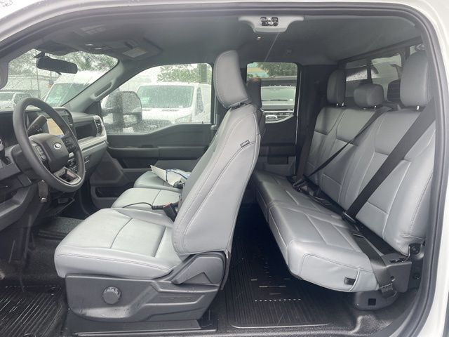 2025 Ford F-550 Super Duty 