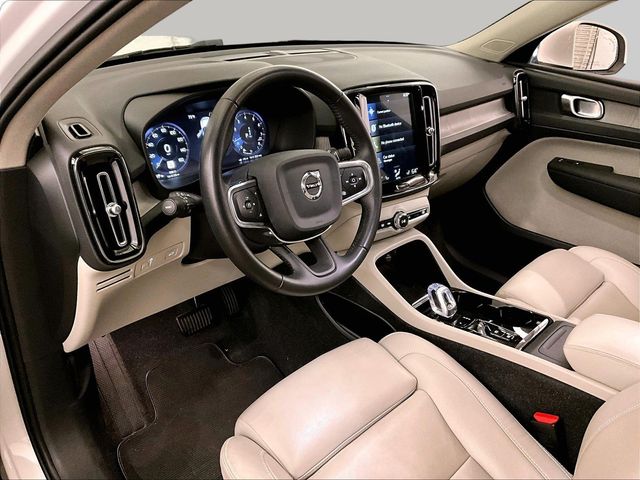 2021 Volvo XC40 T5 Inscription White at Sutliff Volkswagen