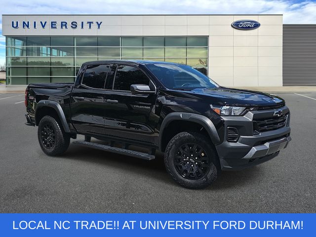 Black 2025 Chevrolet Colorado Pickup Truck Four-Wheel Drive 8-Speed Automatic