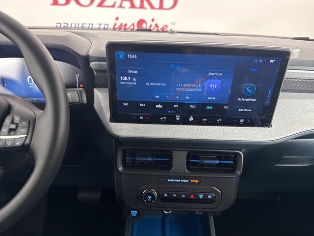 2025 Space White Metallic Ford Maverick XLT FWD Truck