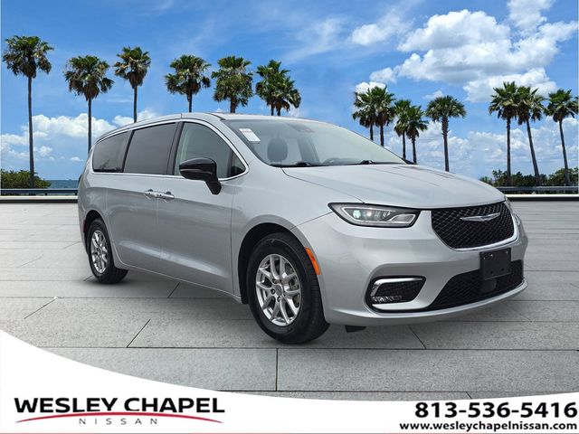 2024 Chrysler Pacifica Touring L FWD