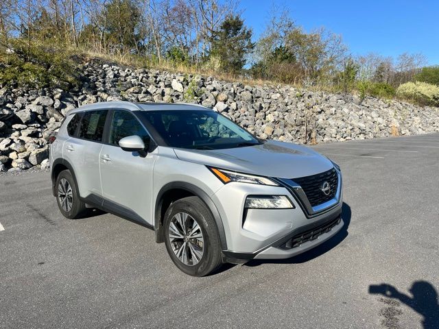 Brilliant Silver Metallic 2023 Nissan Rogue SV AWD SUV / Crossover All-Wheel Drive Continuously Variable Transmission